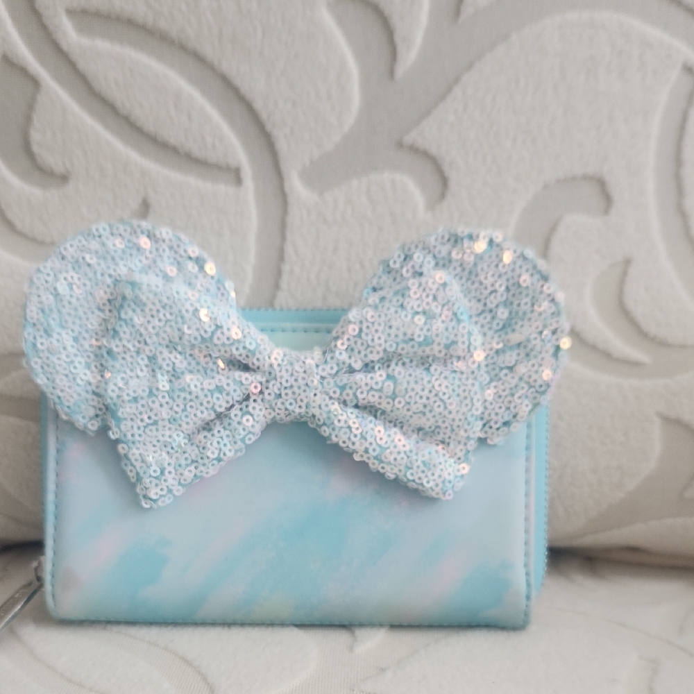 Loungefly Minne Mouse Sequin Bow Wallet - Light Blue